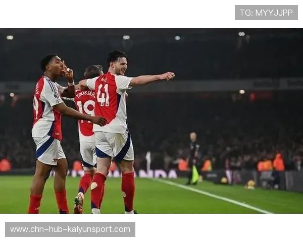 约克雷斯亮相酋长球场,接萨卡传中抢点首秀破门 约克雷斯亮相酋长球场,接萨卡传中抢点首秀破门