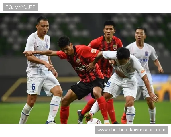 蒋圣龙门线解围化解上海海港必进球